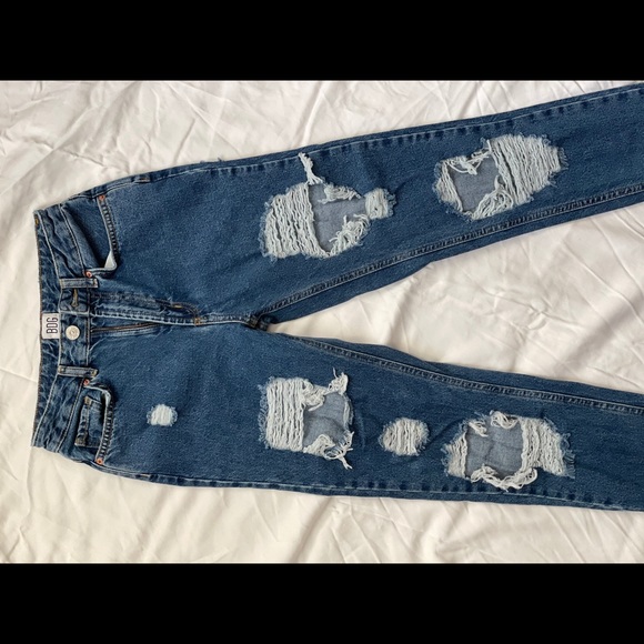 Blue ripped boyfriend jeans from urban outfitters - Picture 4 of 5